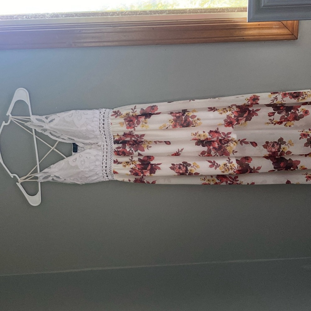 Cute floral dress, with mini under skirt.